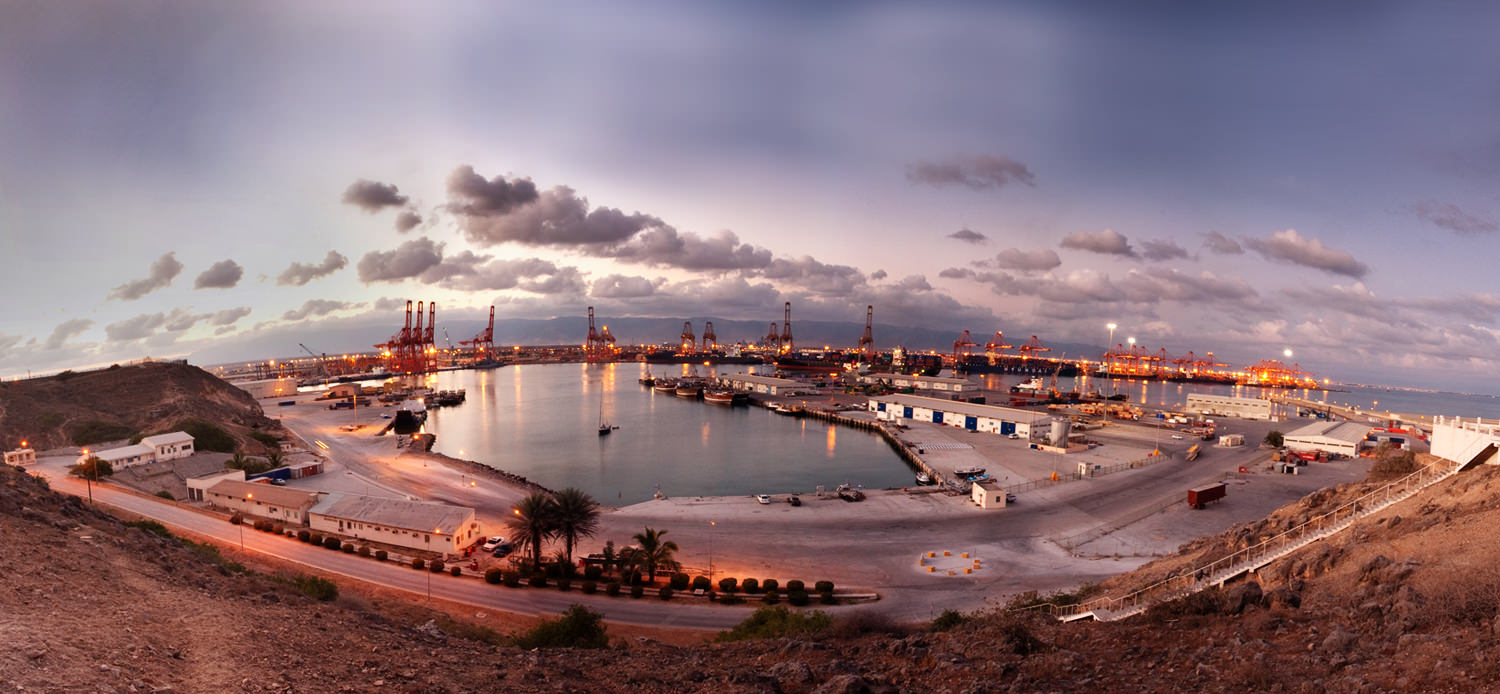 صلالة عمان للتجارة الحرة...