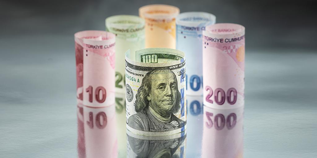 الدولار مقابل الليرة التركية يواصل ارتفاعه بفعل العقوبات على تركيا.